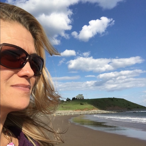 Meet your Posher, Anastasia - Picture 1 of 1